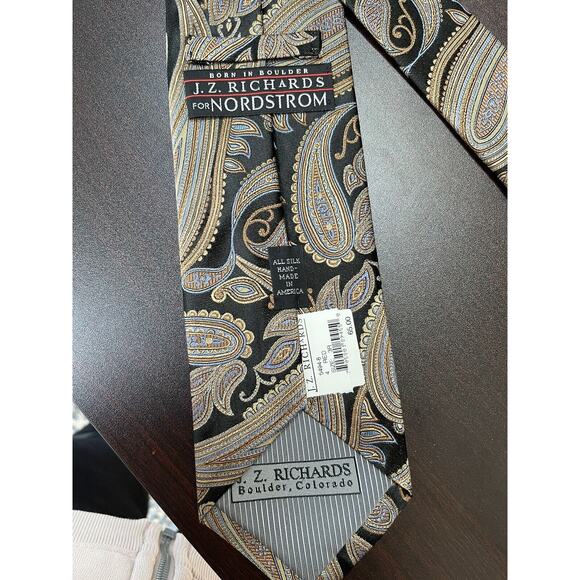 NWT Nordstrom Black Gold Blue Paisley‎ 100% Silk Tie Handmade in USA $65 - Picture 4 of 8